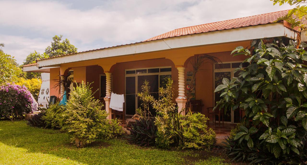 Fare Om Hotel Pihaena Exterior foto